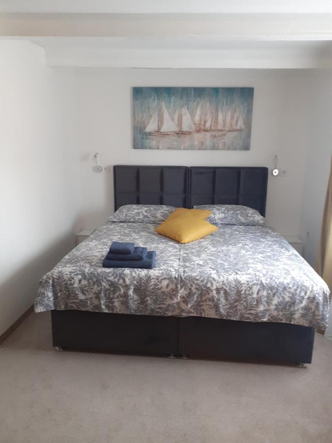 Apartments Stars Velika Gorica Bagian luar foto