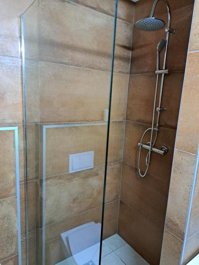 Apartments Stars Velika Gorica Bagian luar foto