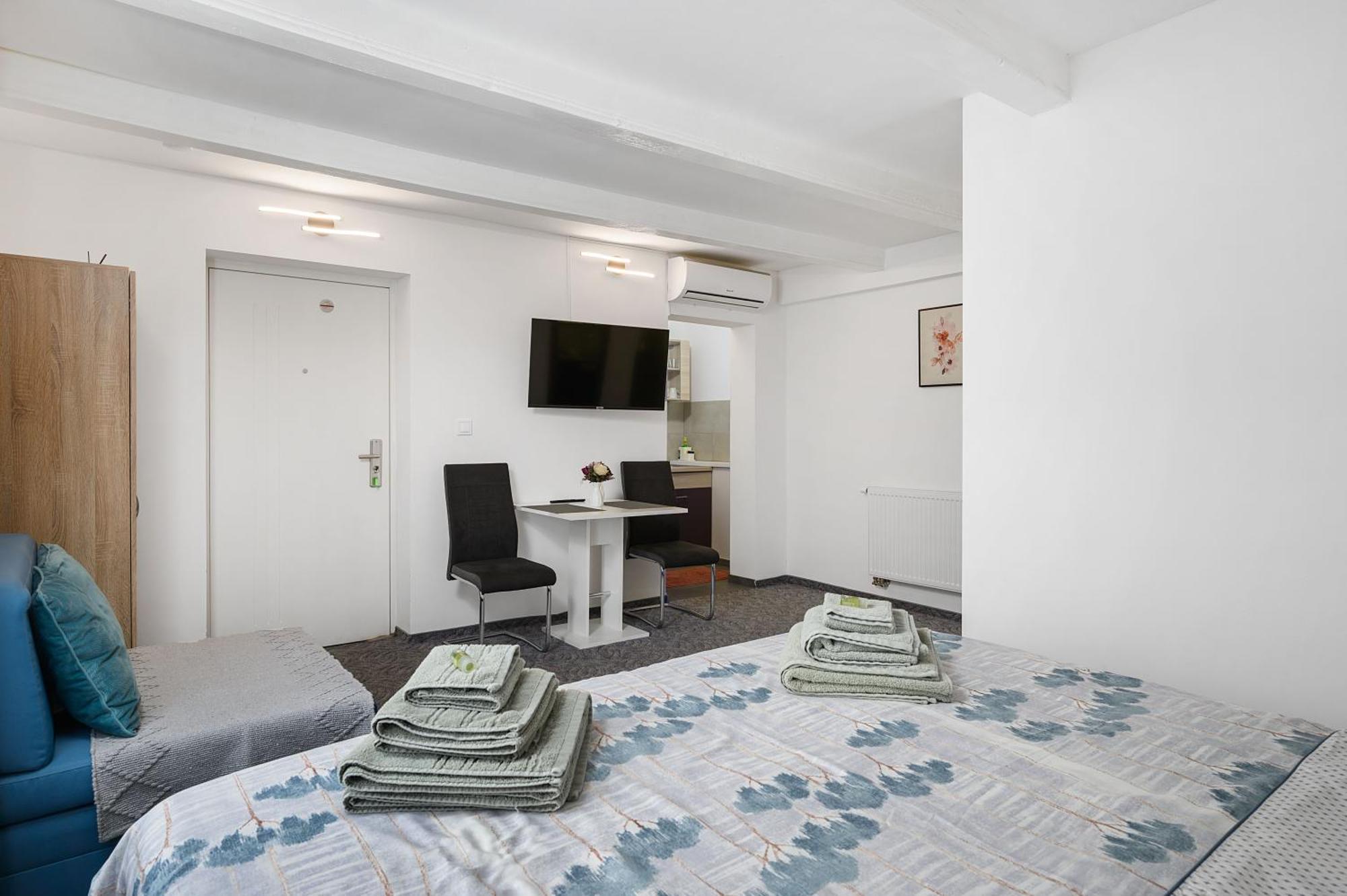 Apartments Stars Velika Gorica Bagian luar foto